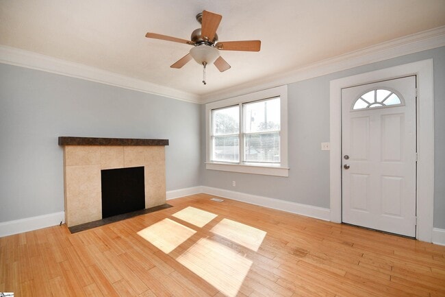 Building Photo - 204 Parkins Mill Rd