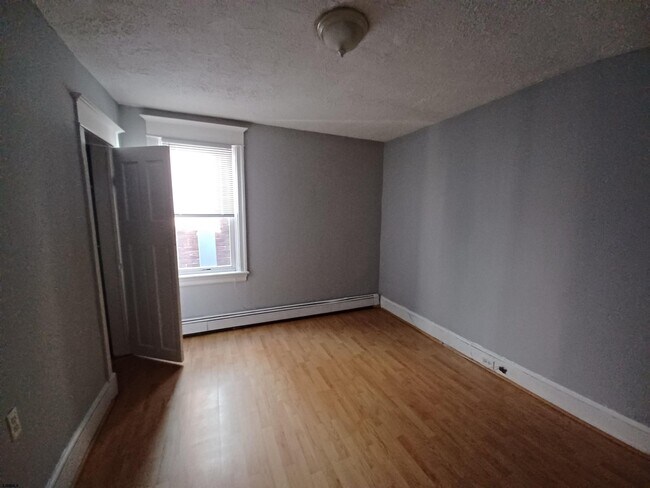 Building Photo - 43 Virginia Ave