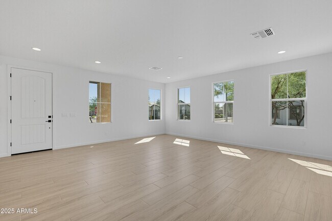 Building Photo - 26205 N 19th Ln
