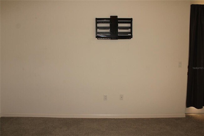 Building Photo - 629 Rosemary Cir