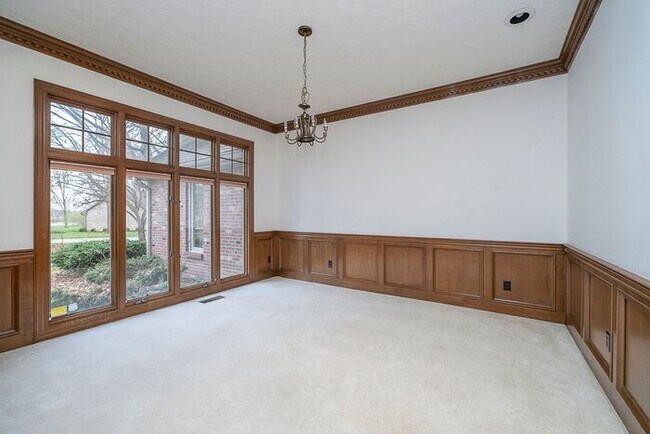 Building Photo - Beautiful Wooded Lot