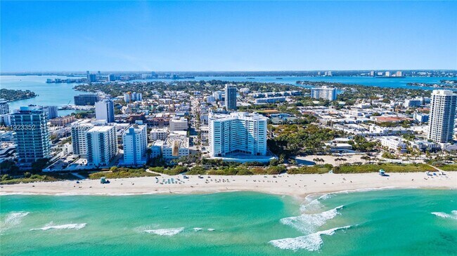 Building Photo - 7135 Collins Ave