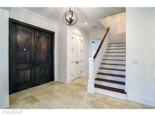 Building Photo - 355 NE 3rd Ct