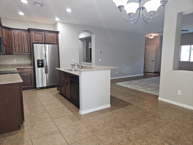 Building Photo - Very Nice Home with New carpet
