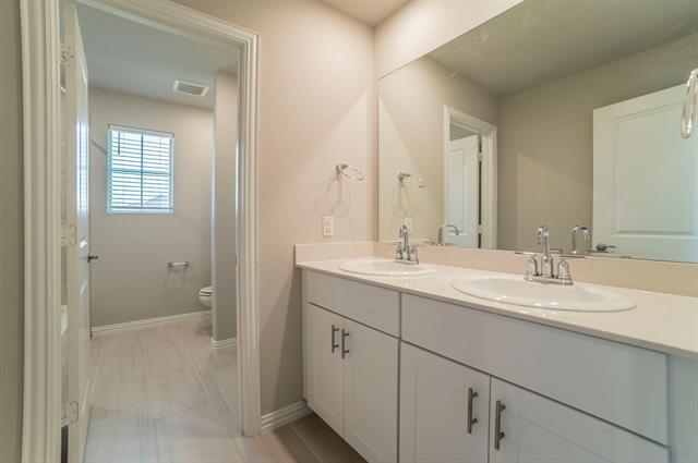 Building Photo - 3317 Evening View