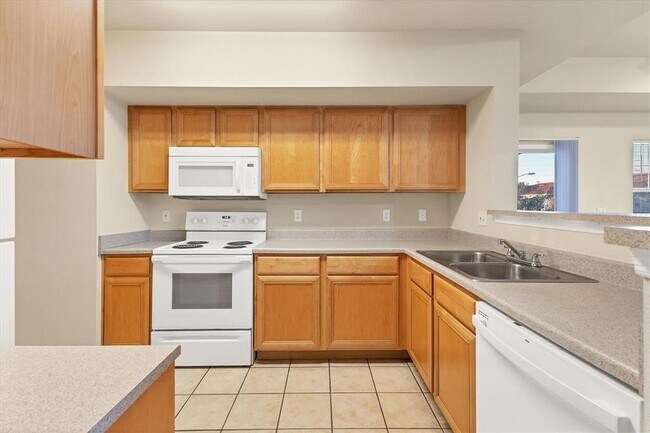 Building Photo - 1130 Villagio Cir