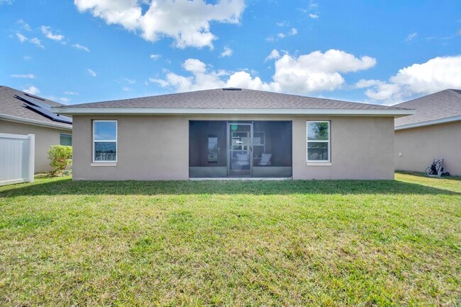 Building Photo - 5361 San Benedetto Pl