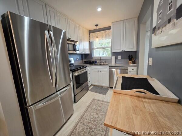 Building Photo - 650 Snug Harbor Dr