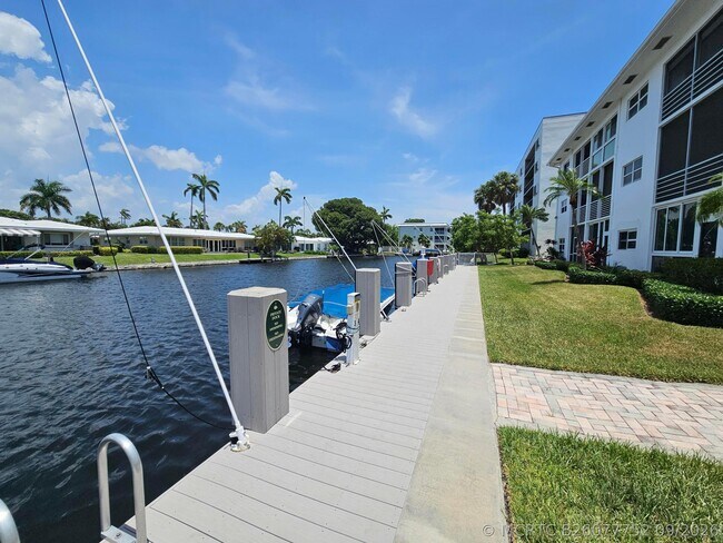 Building Photo - 1461 S Ocean Blvd