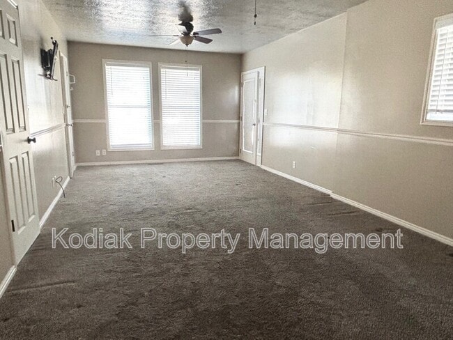 Building Photo - 547 E 3665 S