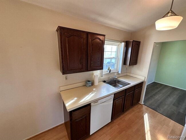 Building Photo - 20923 W Glen Haven Cir