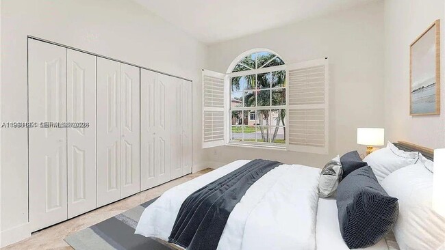 Building Photo - 2755 Dunwoodie Pl