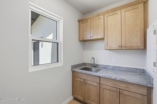 Building Photo - 5516 Edgar Way