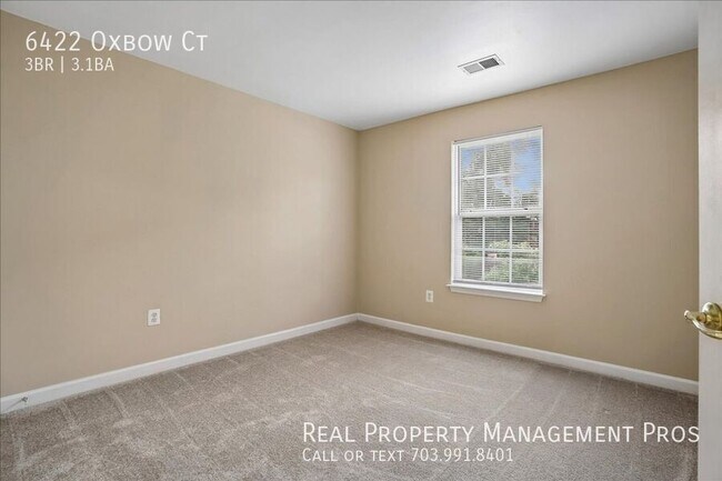 Building Photo - 6422 Oxbow Ct