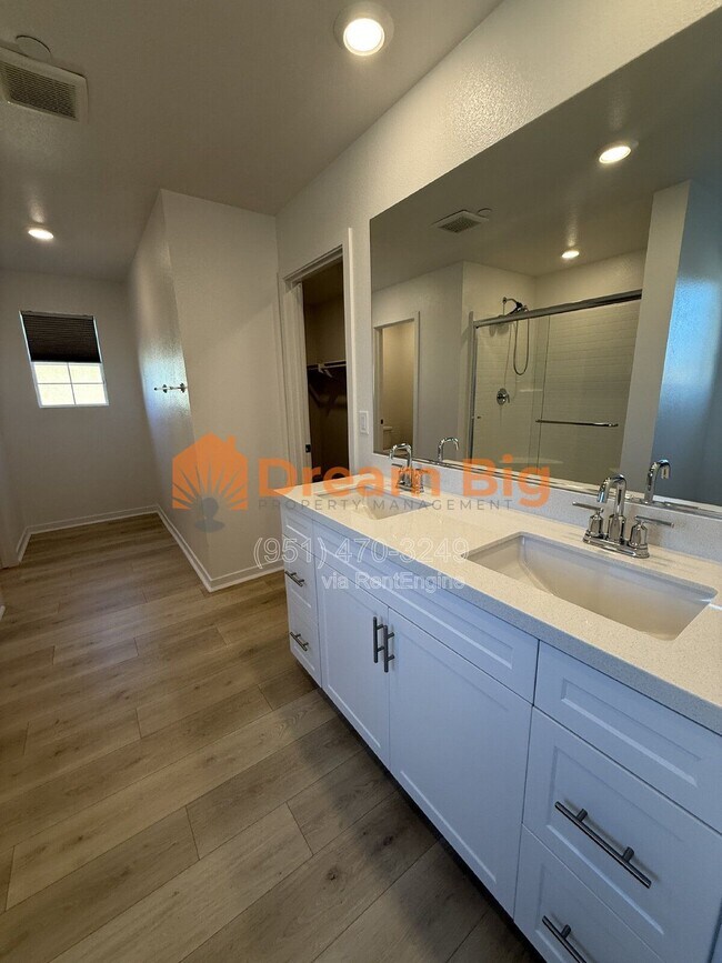 Building Photo - 2256 Stelamar Wy