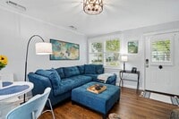 Building Photo - PRICE REDUCED!! Fully FURNISHED Home in a ...