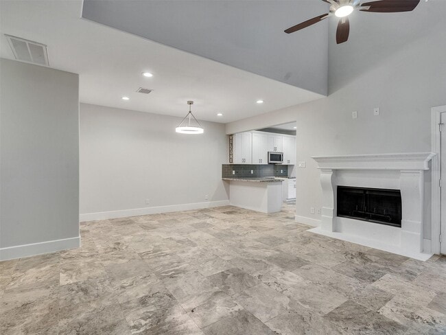 Building Photo - 656 N Eldridge Pkwy