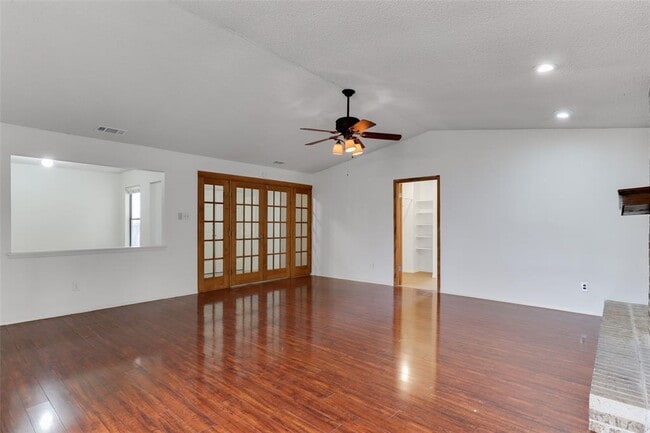 Building Photo - 10401 Wagon Gap Dr