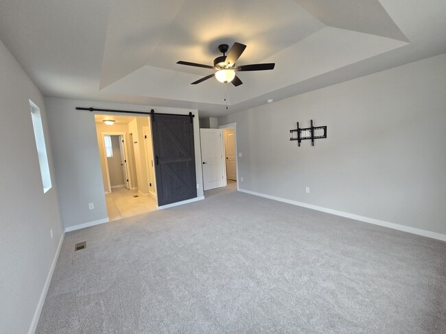 Building Photo - 5446 Mesa Top Dr