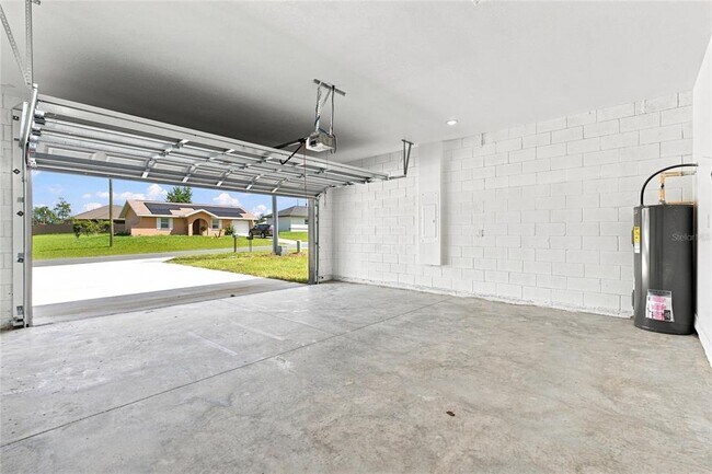 Building Photo - 16337 SW 17th Terr Rd