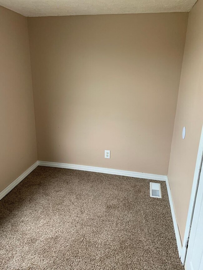 Building Photo - 1712 Seventh St