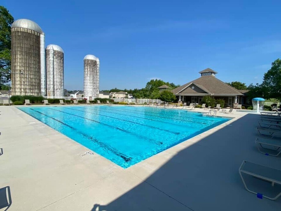HOA Swimming Pool - 4728 Stoneyhurst Ln