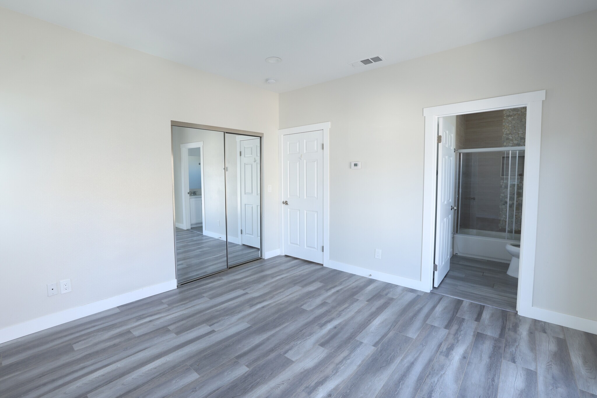 Building Photo - 1133 Browning Blvd