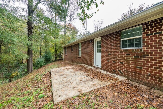 Building Photo - 3205 Bob White Cir