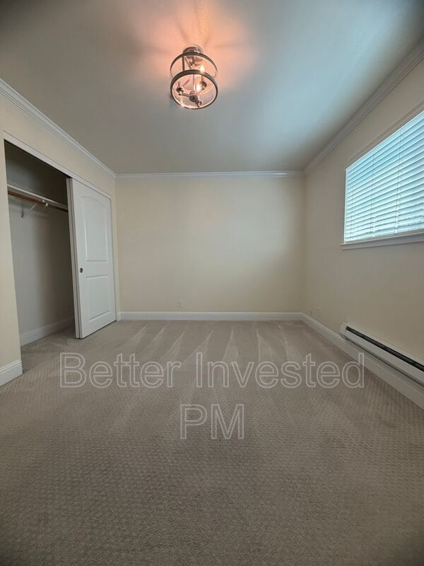 Building Photo - 92 Hendley St