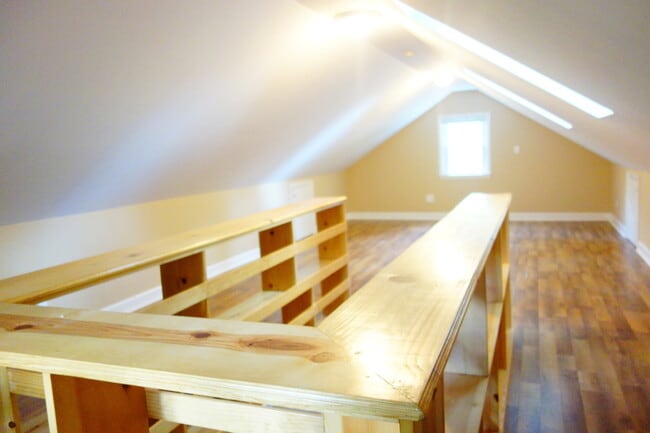 Building Photo - 8409 Greenwood Ave