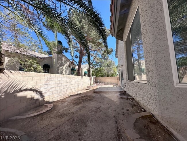 Building Photo - 2268 Ramsgate Dr