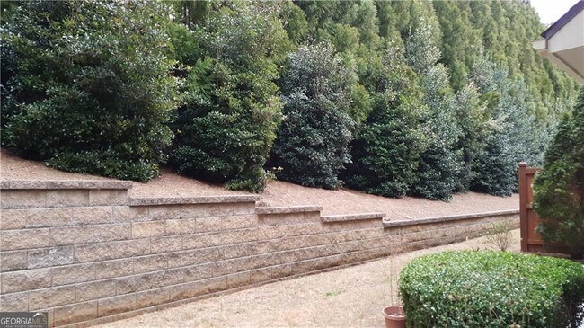 Building Photo - 5120 Meridian Ln