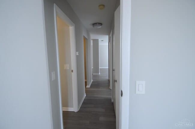 Building Photo - 3004 Glenmore Ave