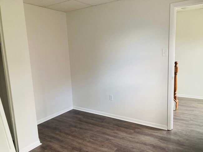 Building Photo - 502 Suismon St