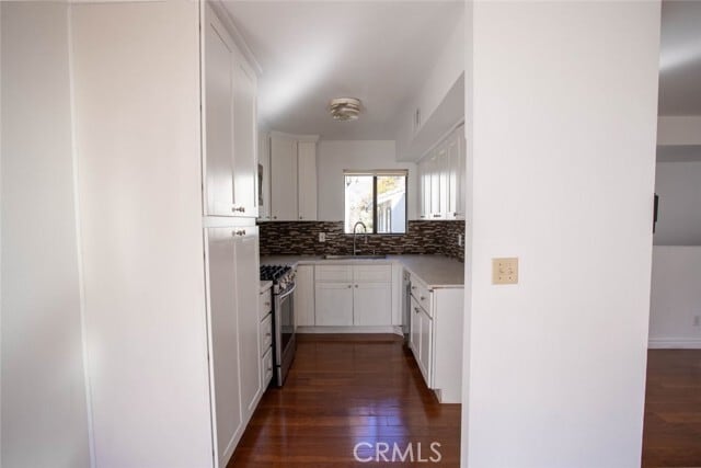 Building Photo - 10475 Newhome Ave