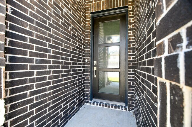 Building Photo - 215 Springfield Terrace Dr