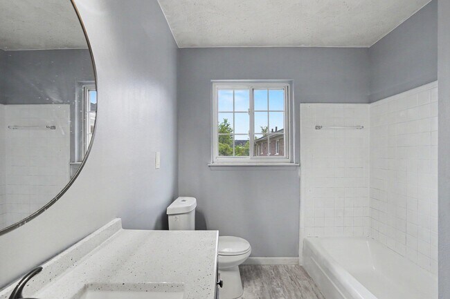 Building Photo - 25325 Shiawassee Cir