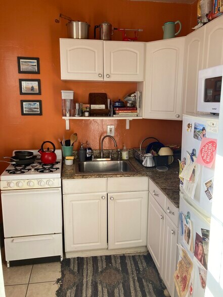 Building Photo - 504 N Pearl St