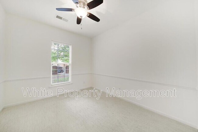 Building Photo - 15011 Santa Lucia Dr