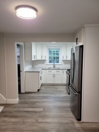 Building Photo - 18 Johnson St