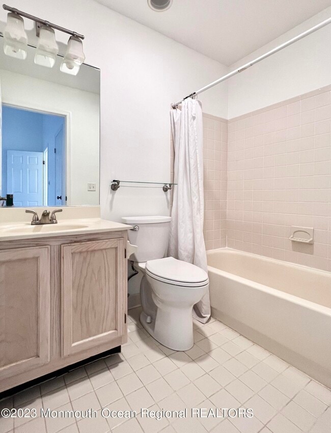 Building Photo - 430 Indigo Ct