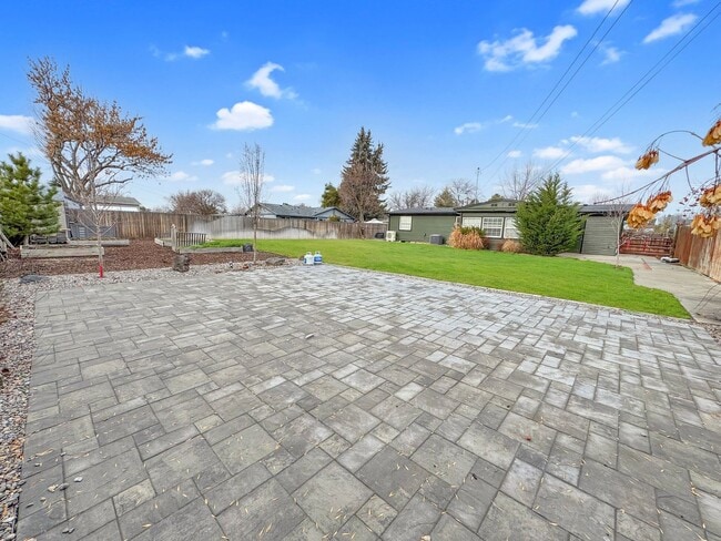 Building Photo - Remodeled Boise 3-Bedroom with Large Yard, RV Parking, Pet Friendly, Near Downtown Boise & BSU