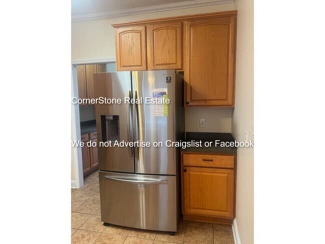 Building Photo - 6499 Chamblee Dr