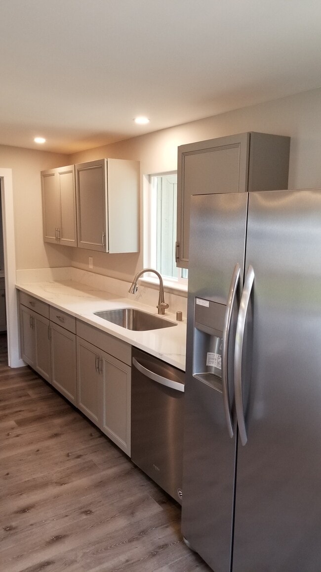 Building Photo - 1259 Taylor Ln