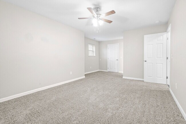 Building Photo - 2108 Stirrup Ln