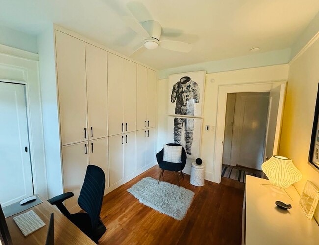 Building Photo - Beacon Hill Home