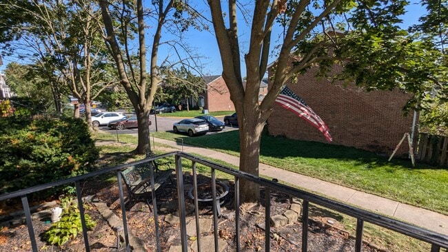 Building Photo - 138 Parkside Dr