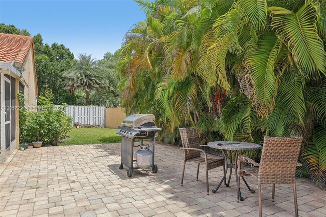 Building Photo - 13100 NW 11th Dr