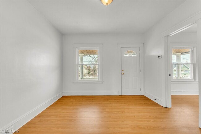 Building Photo - 8906 Jeffries Ave