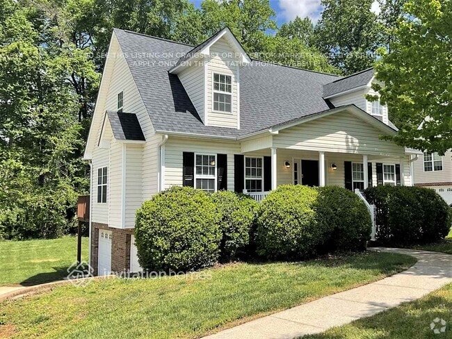 Building Photo - 2741 Bridgeport Dr